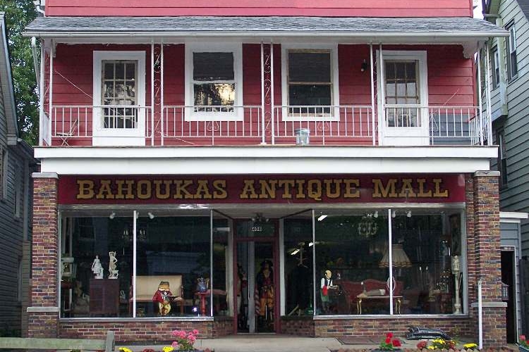 Bahoukas Antique Mall opens in the old Pitcock Bldg in 2008