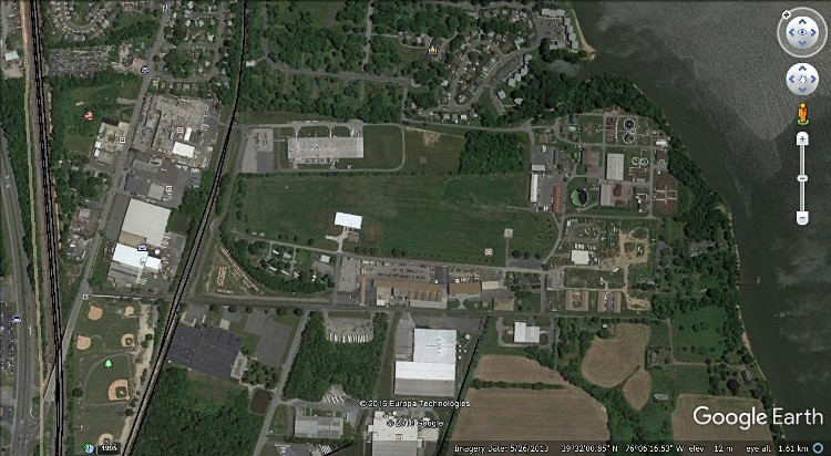 Google-Earth-2013-Natl-Guard-old-racetrack-area