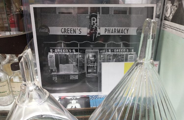 Pharmacy/Drug Store collectibles - Green's Pharmacy, Havre de Grace, MD