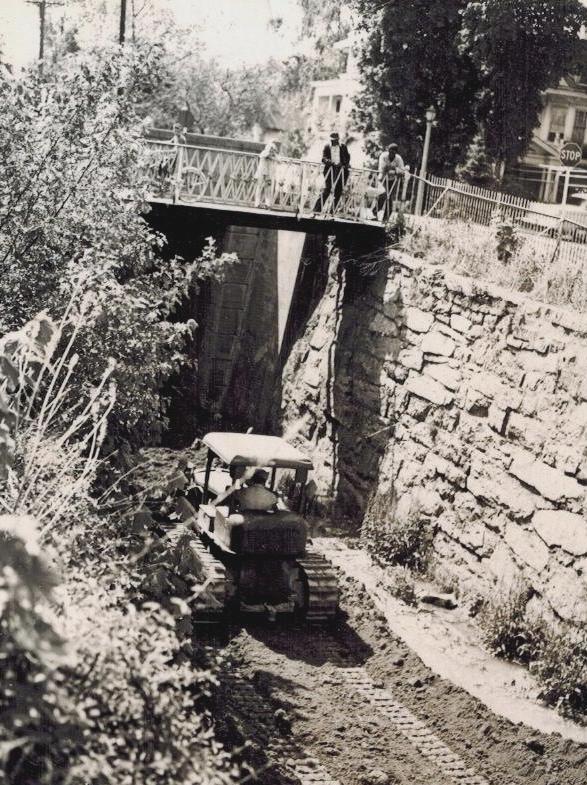 Work being done to dismantle 'the CUT' in Havre de Grace, 1958