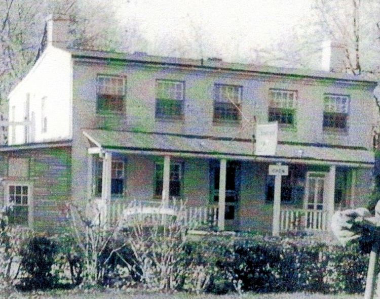an older view of the Lock House building in Havre de Grace